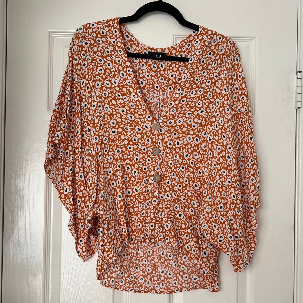VICI Boho Flowy Floral Blouse - Medium